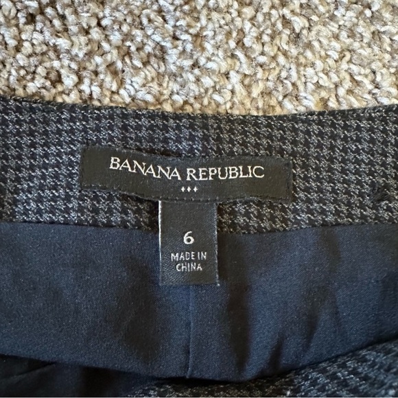 Banana Republic Black Gray Houndstooth Micro Plaid Button Front Skirt Size 6 - Picture 7 of 7